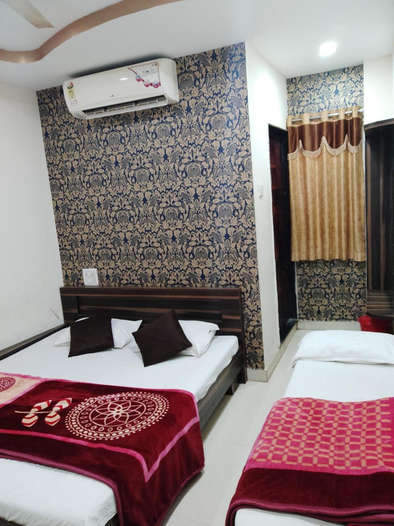 Hotel Vrandavan Palace Near Mahakal Temple اوجاين المظهر الخارجي الصورة